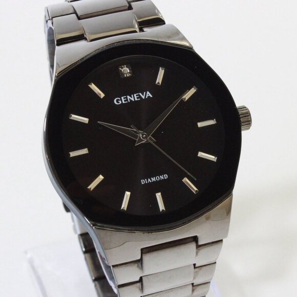 Geneva Men's Casual Watch Diamond At 12 Integrated Bracelet 42mm - Picture 5 of 13